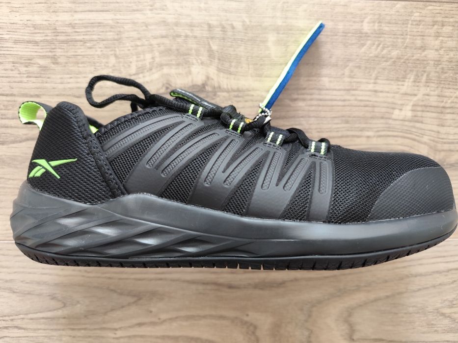 Reebok Astroride Safety robocze buty sportowe chłopca podnosek nowe 39