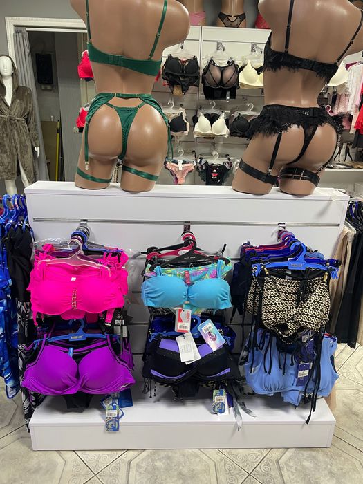 Продам торгове обладнання для магазину