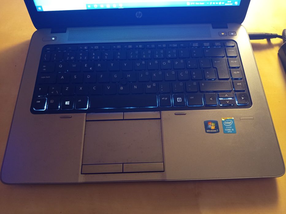 Portátil HP i5-4310U 8GB RAM Disco 500GB Wi Fi