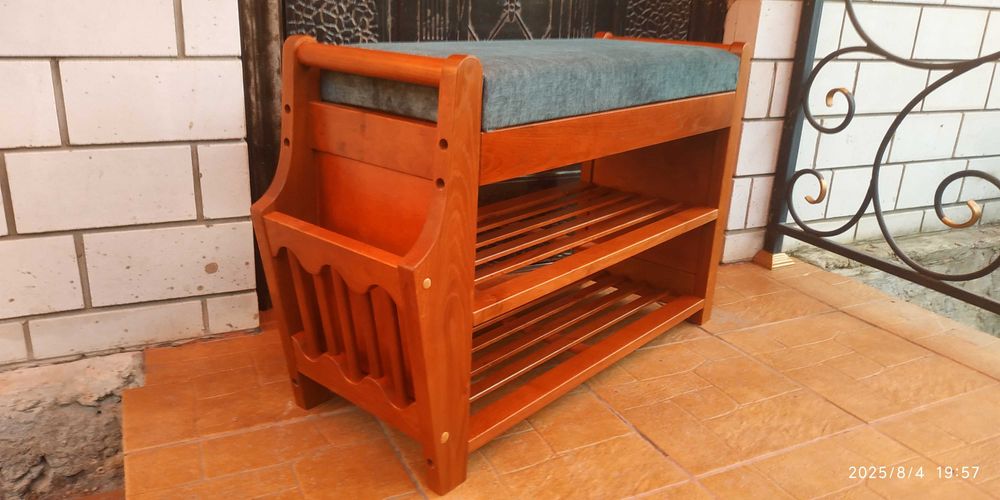 Полка для обуви . Банкетка .  Пуф.