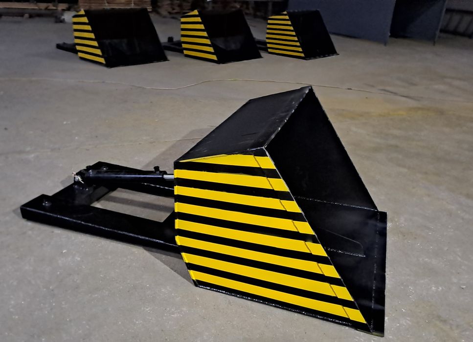 Ковш на вилочный погрузчик. Ковш на погрузчик.  Ковш.Ковш на навантажу