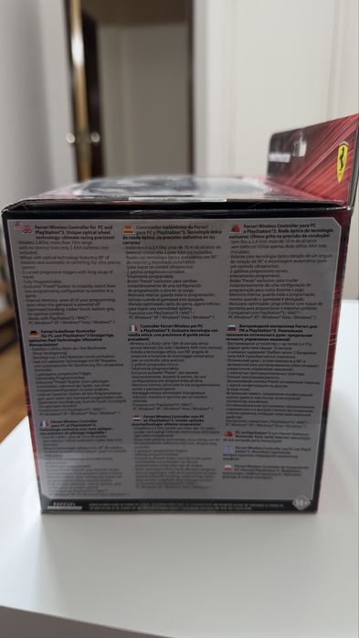 Thrustmaster Ferrari Wireless Controller – Edição Fernando Alonso (PS3 / PC)