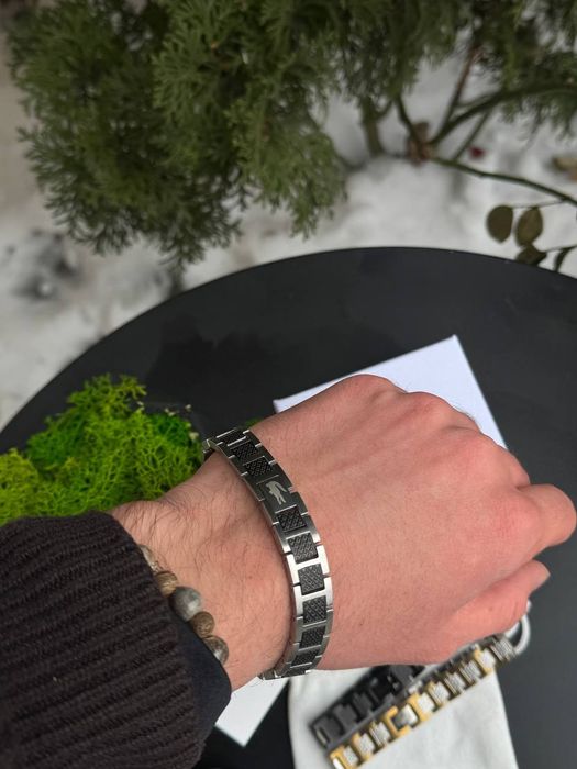 Мужской браслет Lacoste Чоловічий браслет Lacoste Чорний серебро золот