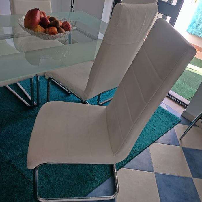 Conjunto mesa de jantar + cadeiras + banco