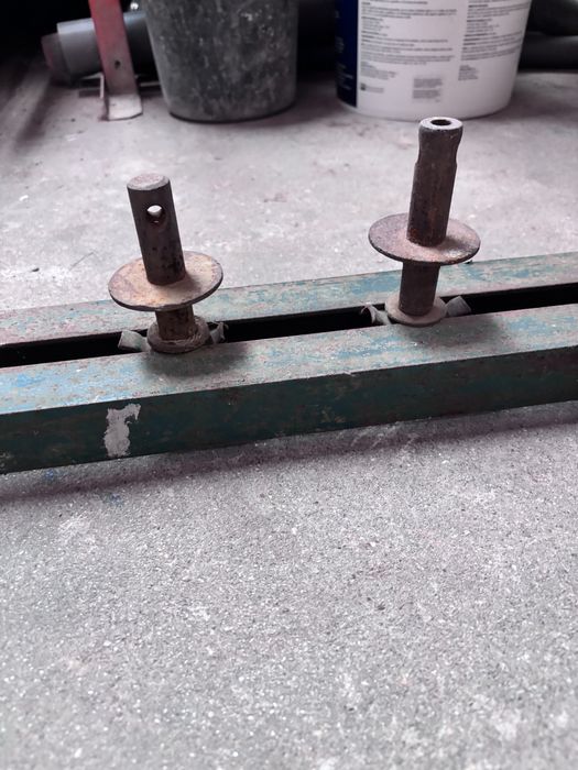 Máquina de moldar ferro manual