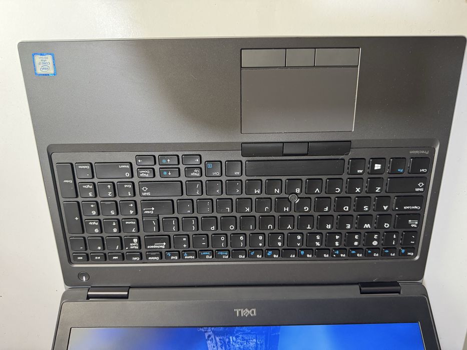 Dell Precision 7540 / 15.6"FHD IPS  i7-9850H/16GB/256GB SSD/Intel UHD