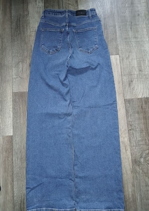 Джинсы жіночі класичні прямі