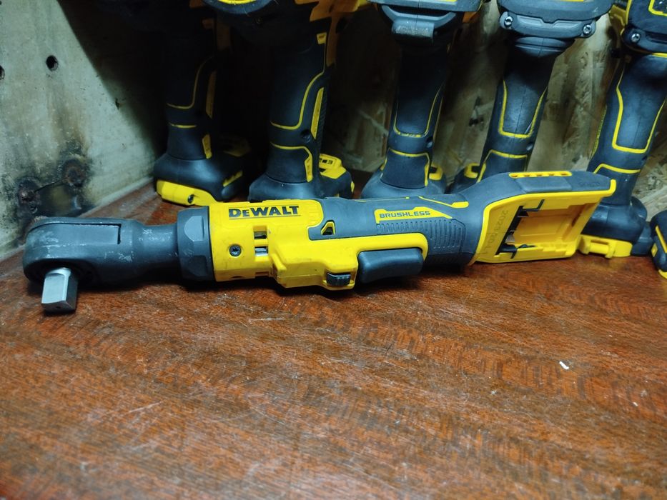 DeWalt гайковерт / імпакт