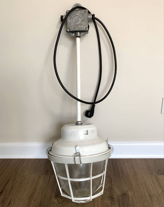 Индустриальный светильник, лампа в стиле лофт