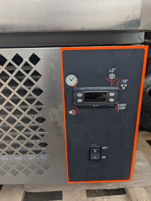 Шкаф шоковой заморозки -18, морозильний шкаф, чиллер