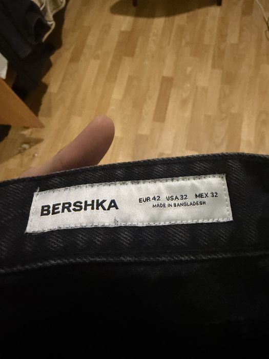 Berhska flared jeans, джинси кльош прямого крою