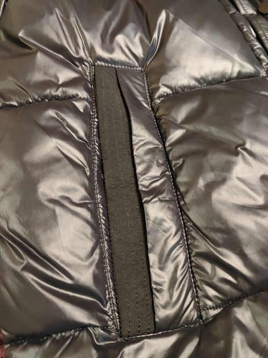 Продам зимнюю куртку,почти новая.