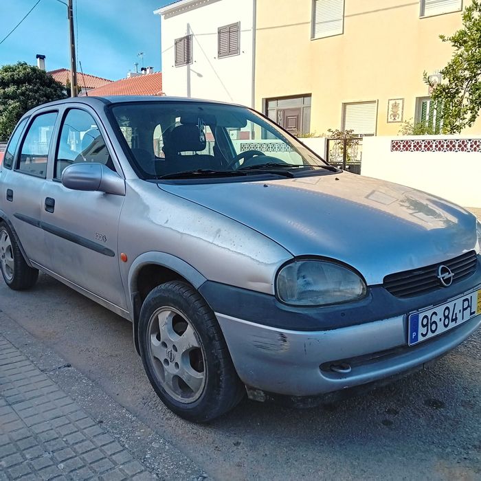 Opel Corsa B 1.0 (2000) 5 Portas — Para Desenrasque / A Precisar de Pequenos Ajustes — photo 4