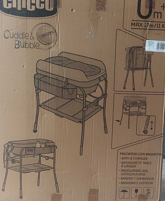 Banheira e muda fralda bebé chicco