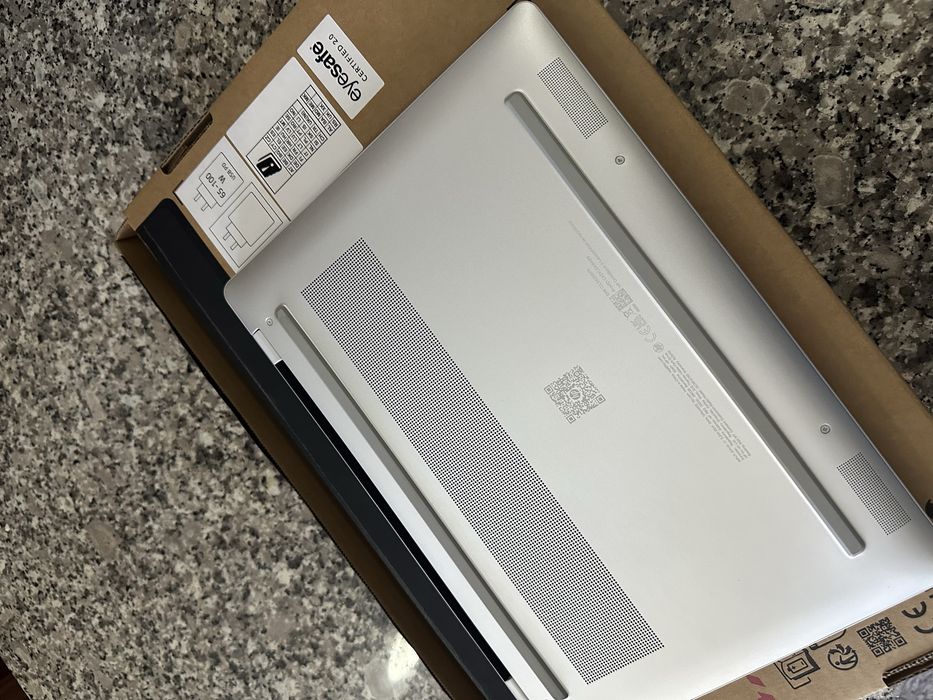 HP Omnibook 5 - 32GB RAM