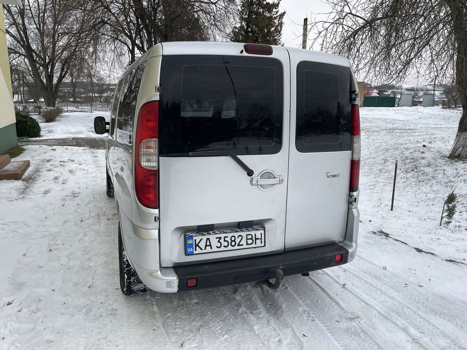 Fiat добло максі база