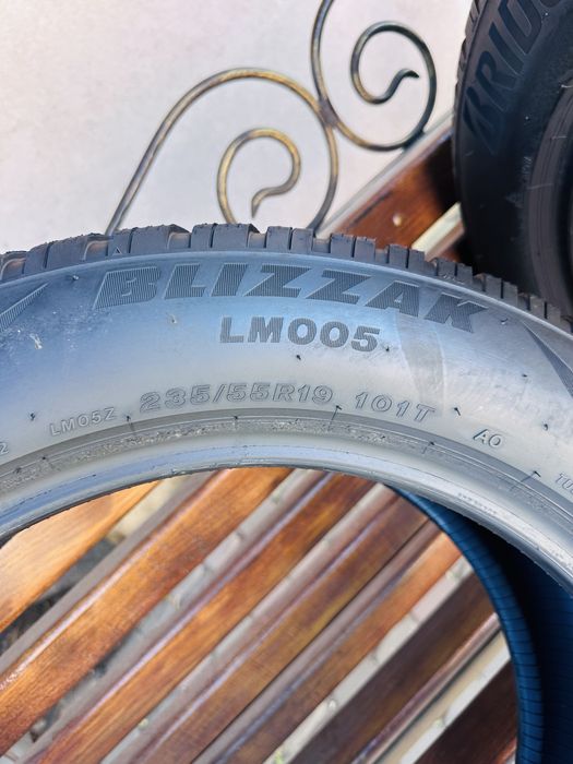 Шини зимові 235/55 R19 (101T) Bridgestone Blizzak LM005