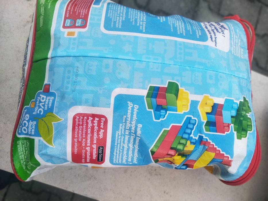 Legos mega blocks