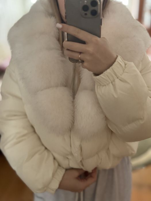 Куртка жіноча біла