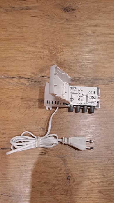 Wzmacniacz antenowy Terra HS016