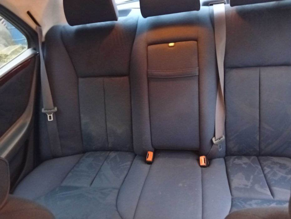 Mercedes E220 CDI 124 CV foto 5