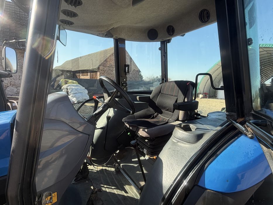 New Holland TD80D
