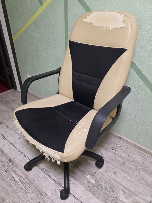 Продам компьютерное кресло