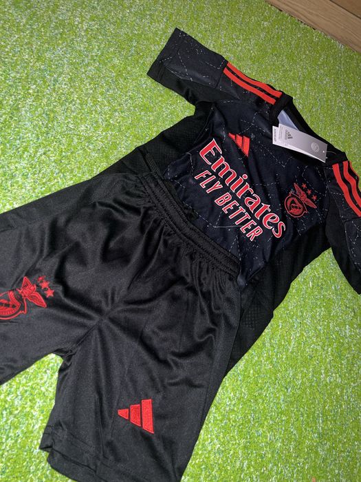 Conjunto de crianca por apenas 12,50€