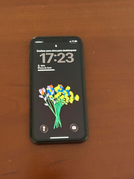 iPhone 11 64g em bom estado