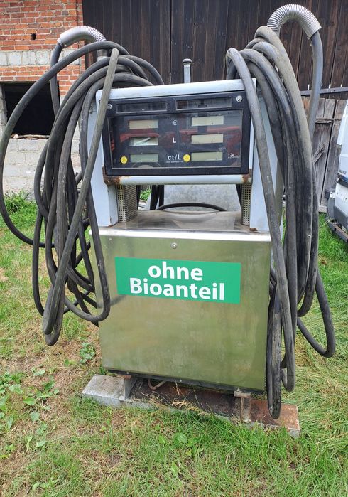 Zbiornik na diesla, dustrybutor