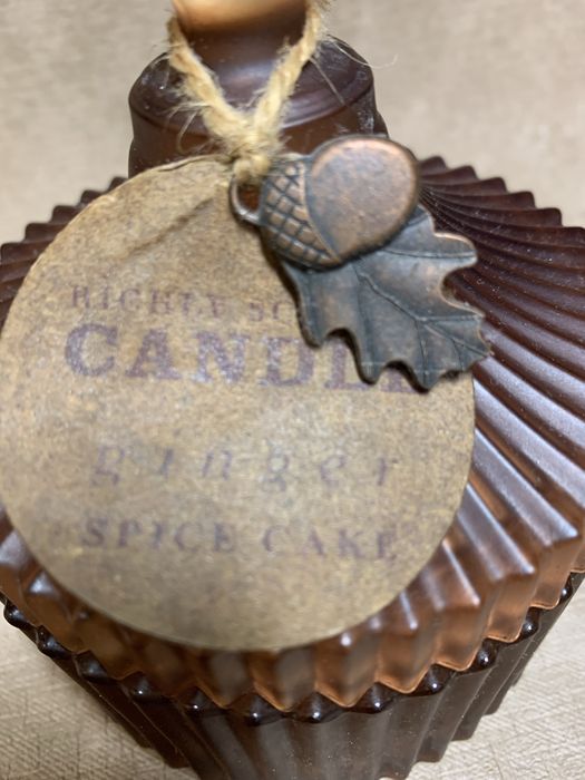 Большая свеча-шкатулка