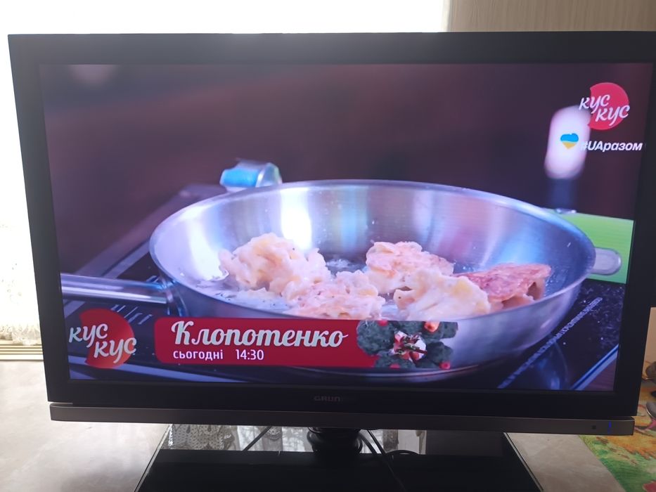 Телевізор Grundig Rom 32 CLE 8130 BL