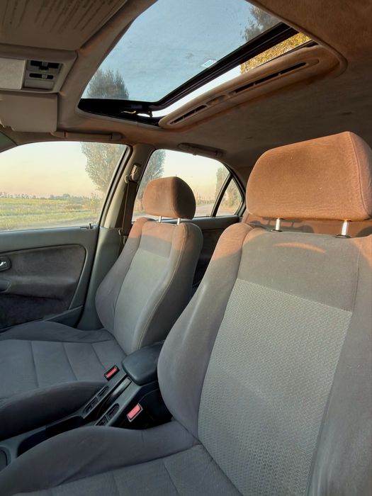 Продається Honda Civic 1.4 в непоганому стані