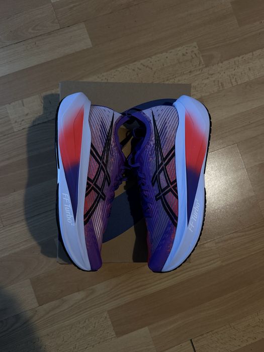 Asics Megablast