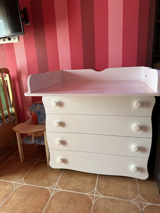 Будинок з басейном у Київській області подобово від господарів