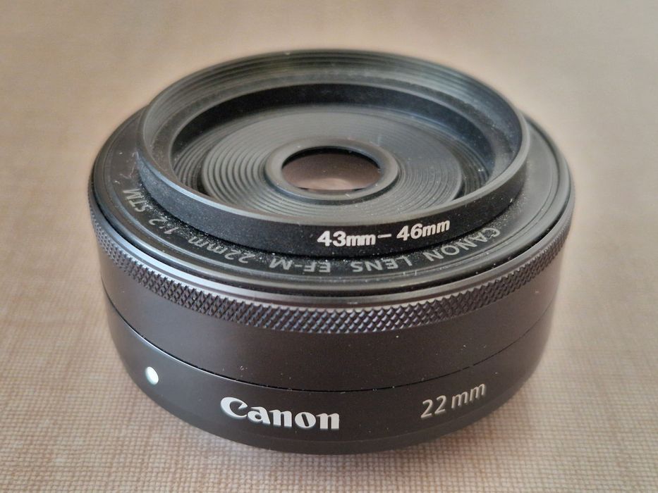 Об'єктив Canon EF-M 22 mm f/2 STM