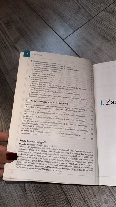 Zbiór zadań z logistyki