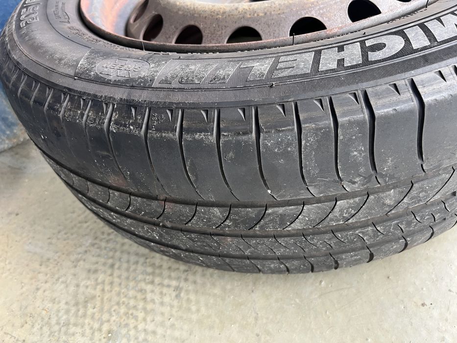 Jante de ferro 4x108+ pneu 205/60 R16