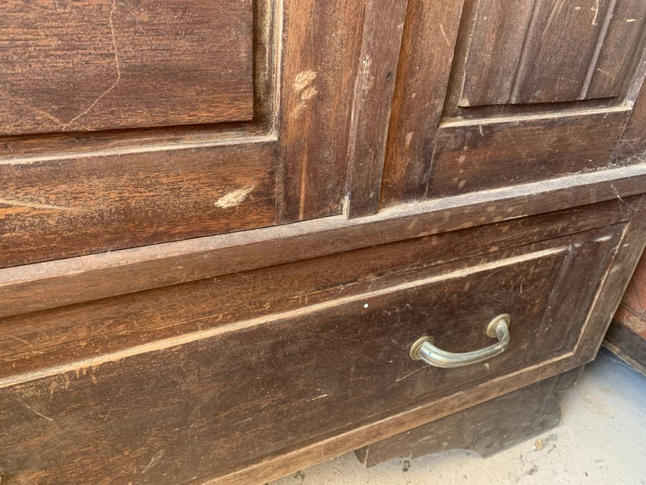 Roupeiro madeira antigo