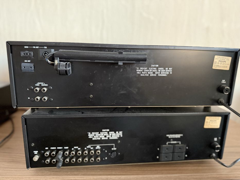 Philips 384 wzmacniacz plus tuner stereo 186