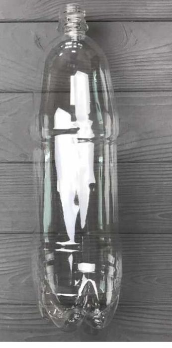 пластикові пляшки 1,5л, 2 л.