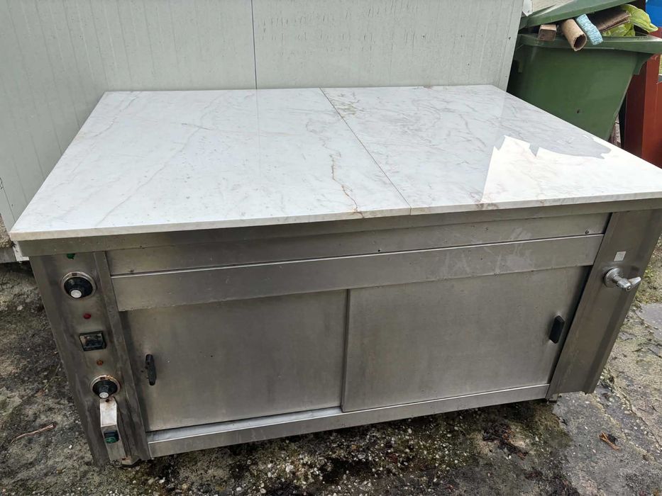 Bancada  armário Inox com porta e prateleiras