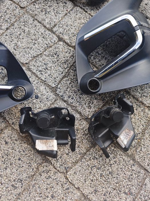 Clio V halogen lewy + kratka i mocowanie