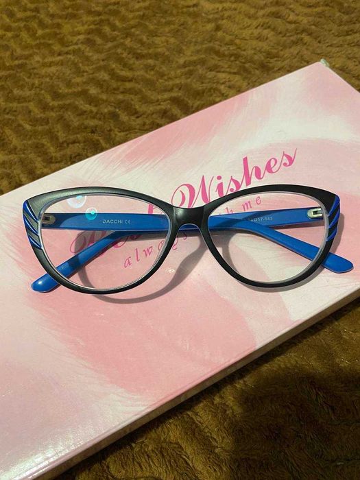 Окуляри з діоптріями OD -2,0 OS -1,5 кішечки очки кошеч короткозорість