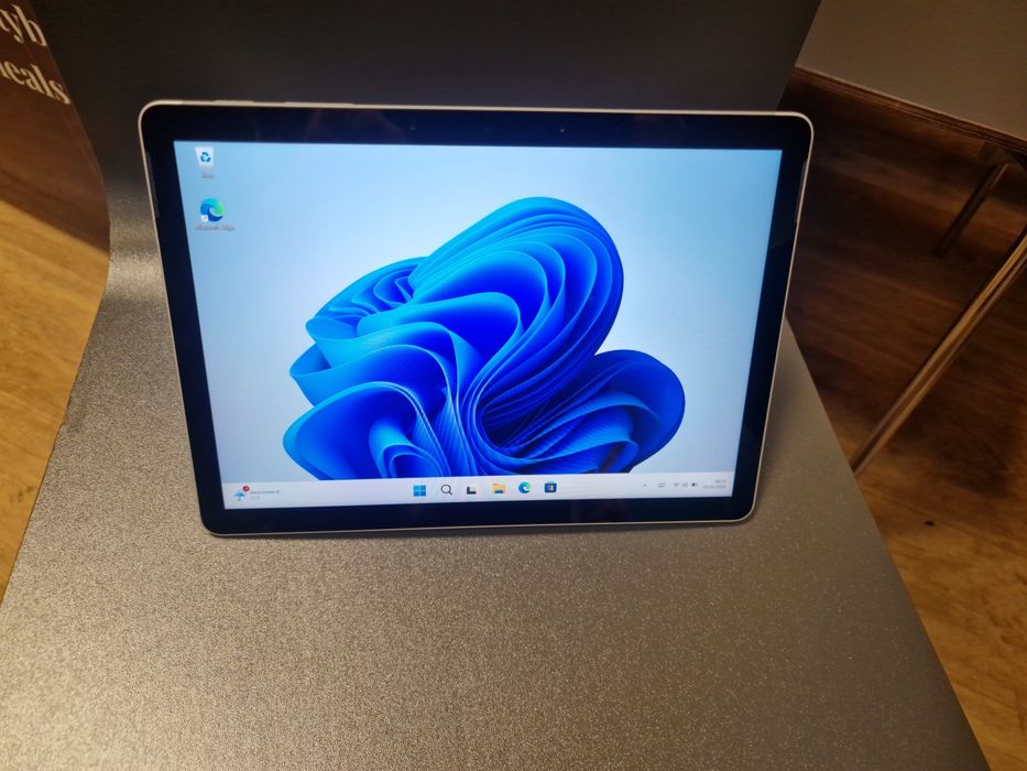 Microsoft Surface GO3 . Procesor 10 generacji. 10100Y/8Gb/128Gb/10" SIM LTE