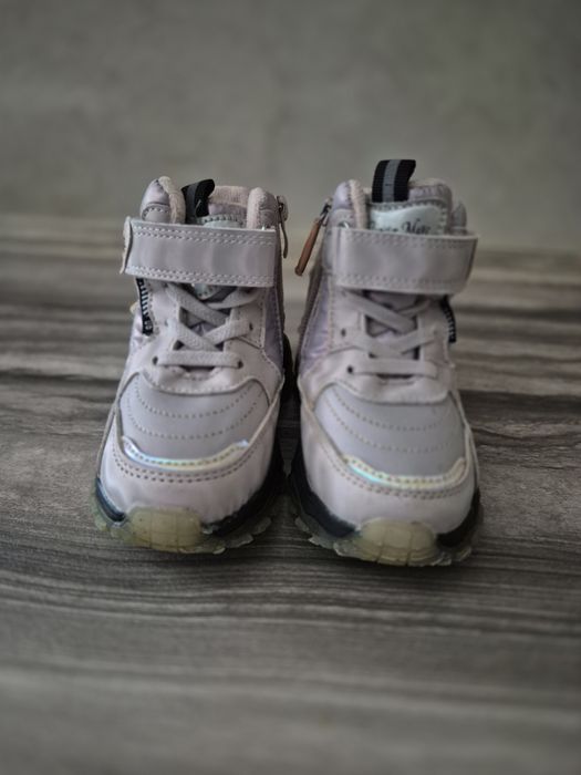 Продам змові черевички для дівчинки