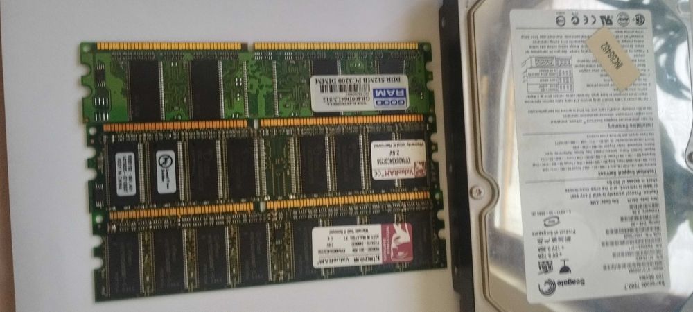 Dysk Barracuda 120GB plus pamięć DDR