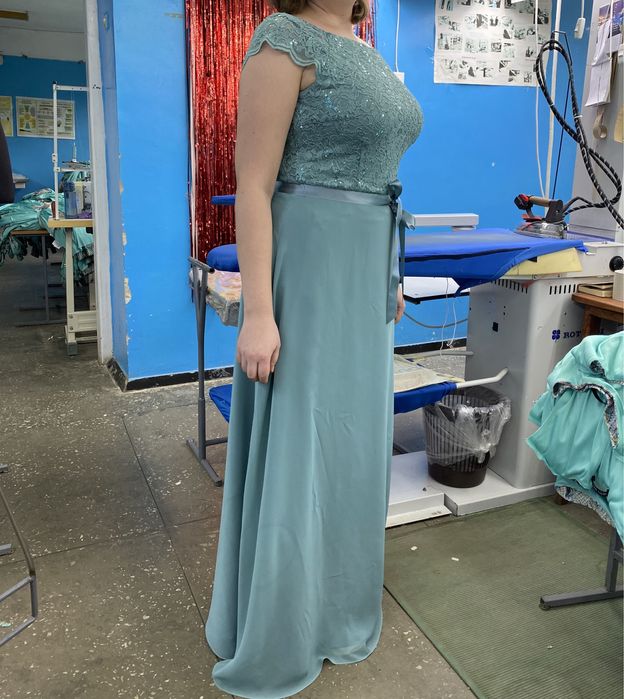 Нова сукня фірми «Swing”