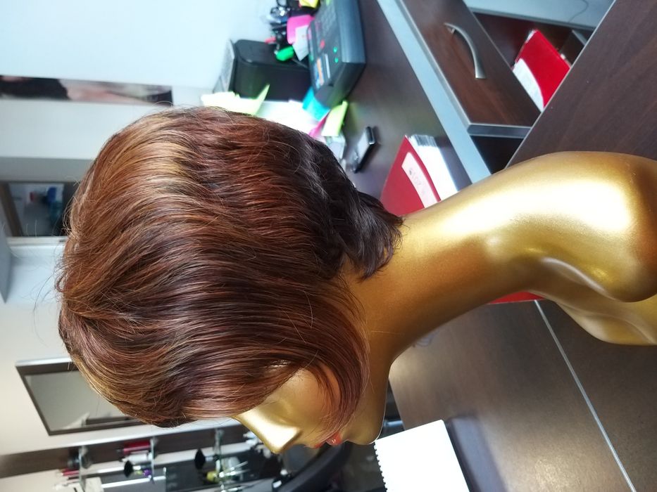 Peruka syntetyczne brąz pasemka baleyage krótkie grzywka Rosie F3240