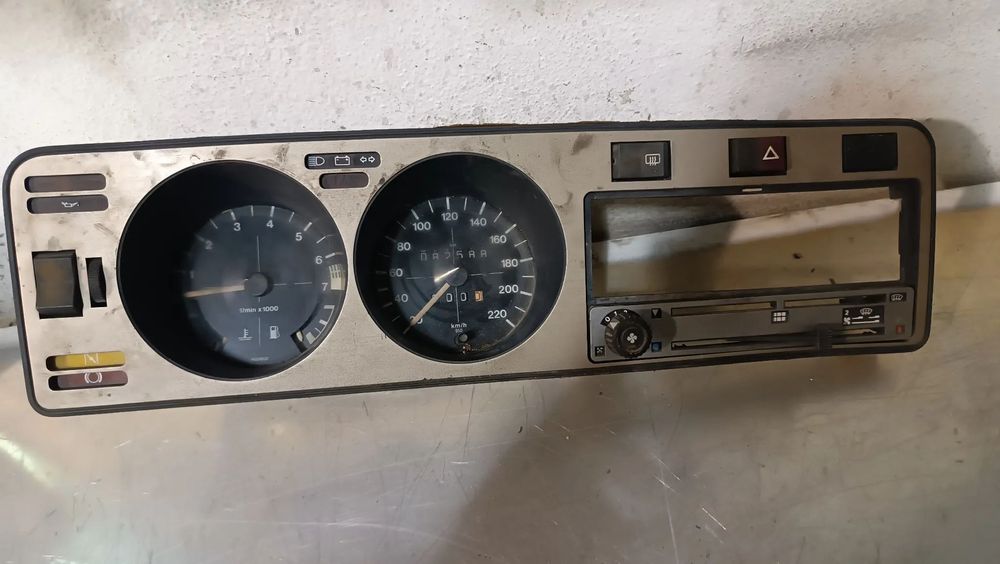 QUADRANTE / PAINEL DE INSTRUMENTOS VOLKSWAGEN SCIROCCO MK1 / GOLF MK1